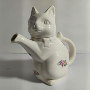 "Cat" Porcelain Teapot Floral Decal GOEBEL W. Germany 77 001 24 Marked